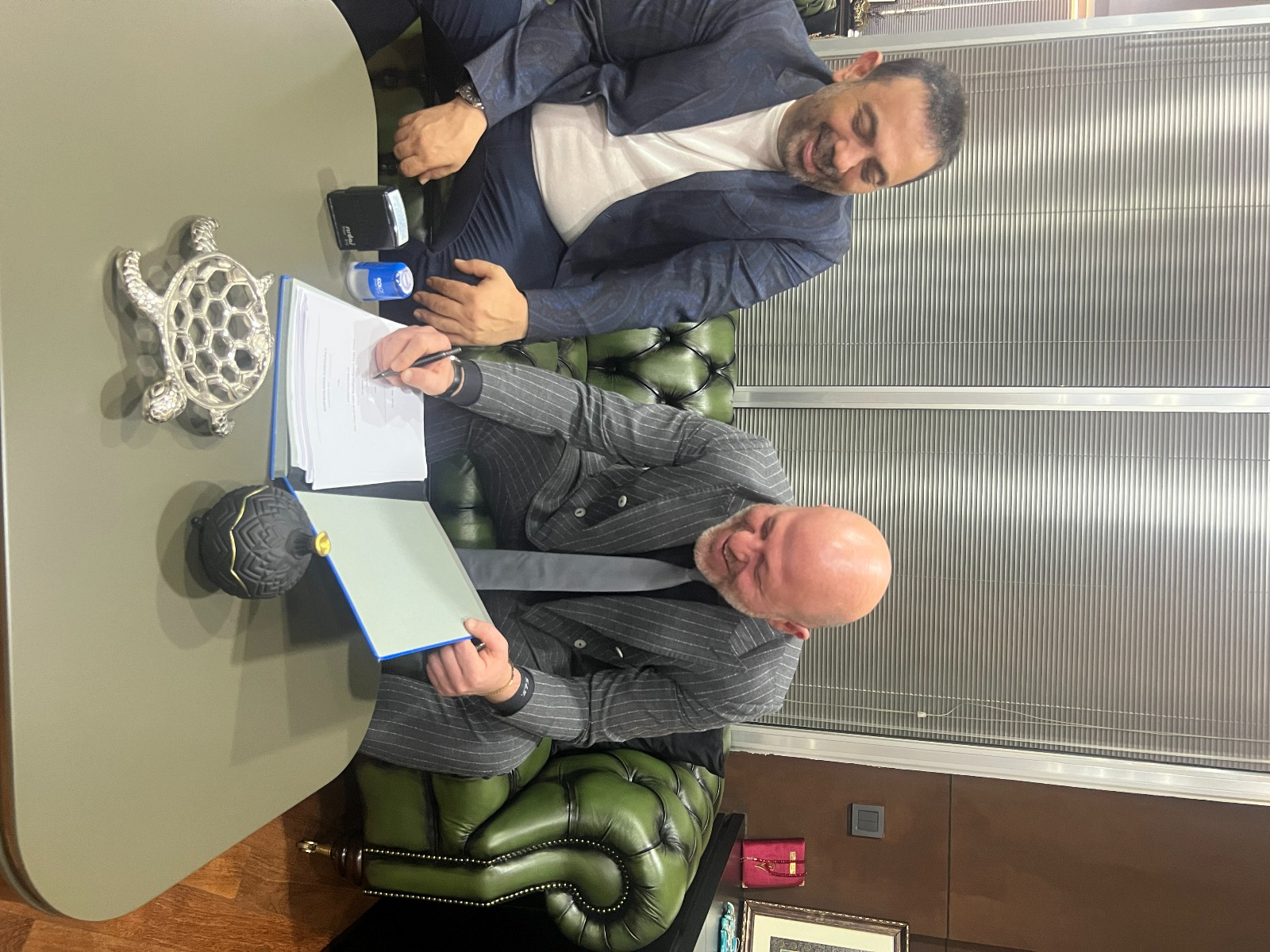 Cunda Denizcilik and YAF Group Sign Contract for 8 New Builds in China